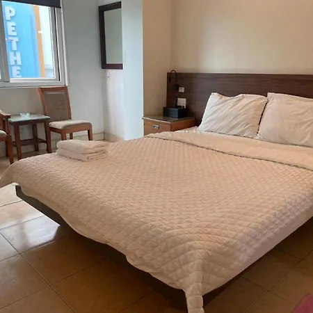 Thuy Tu Hotel